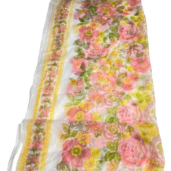 Sheer Fabric Large Flowers Floral Pink Yellow 1 1/2 Yds x 44" Lightweight - Picture 2 of 6